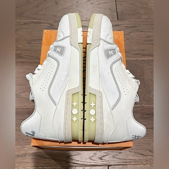 Authentic Louis Vuitton White Mens Trainer Sneaker - Picture 1 of 8